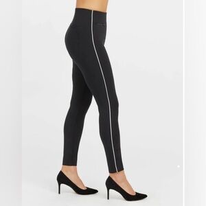 Spanx navy with white piping Perfect Pant in Ankle Piped Skinny